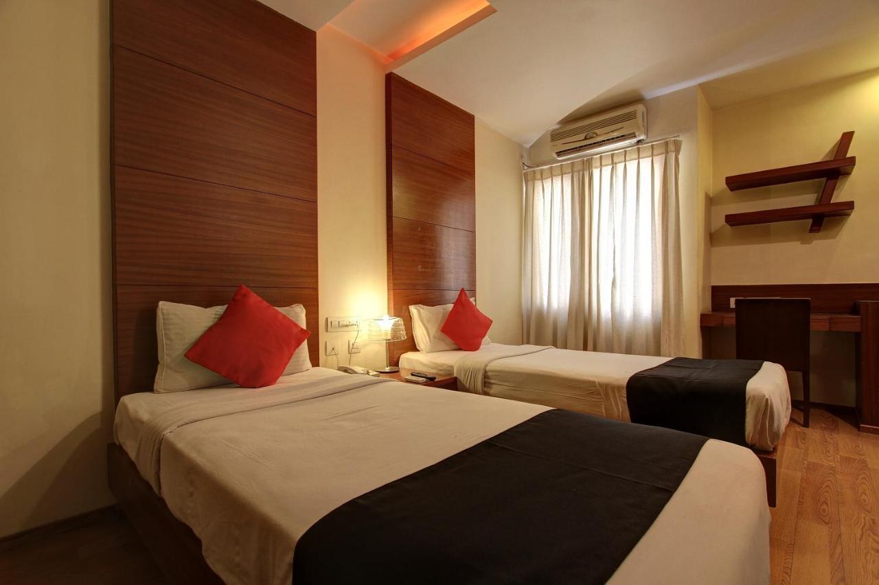 Capital O 72404 Naidu Palace Bangalore Extérieur photo