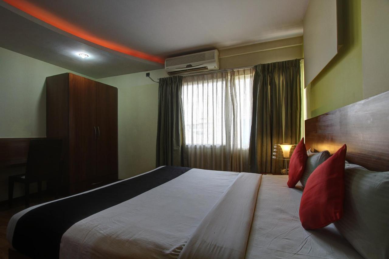 Capital O 72404 Naidu Palace Bangalore Extérieur photo