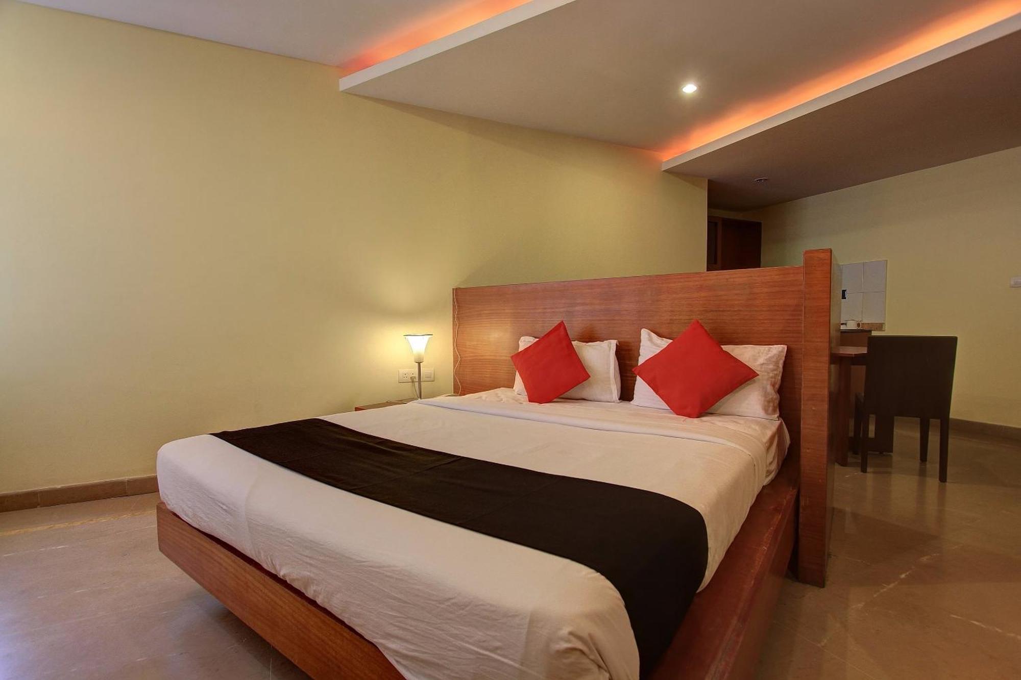 Capital O 72404 Naidu Palace Bangalore Extérieur photo