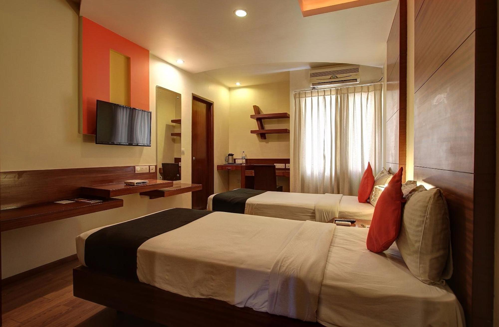 Capital O 72404 Naidu Palace Bangalore Extérieur photo