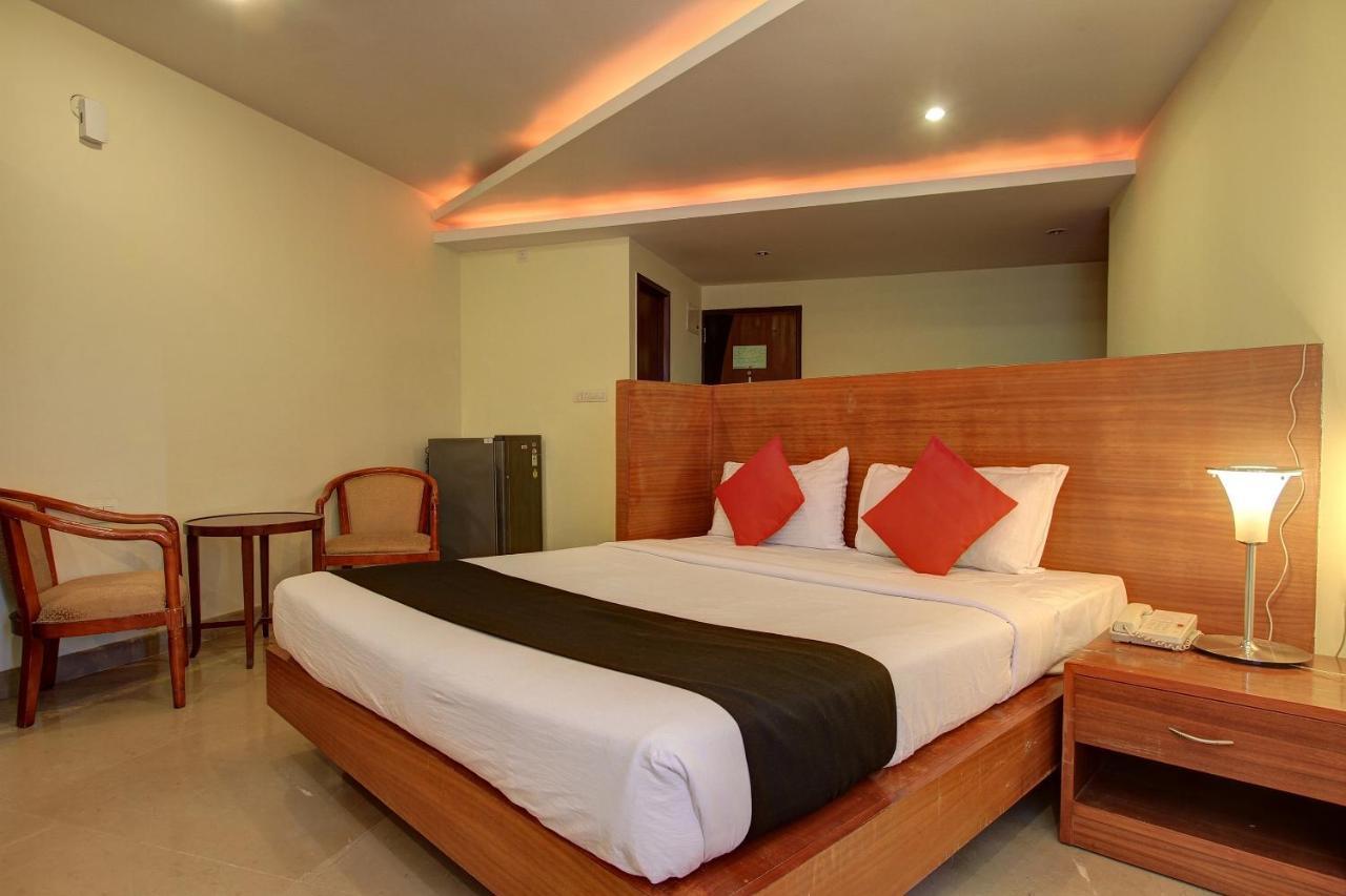 Capital O 72404 Naidu Palace Bangalore Extérieur photo