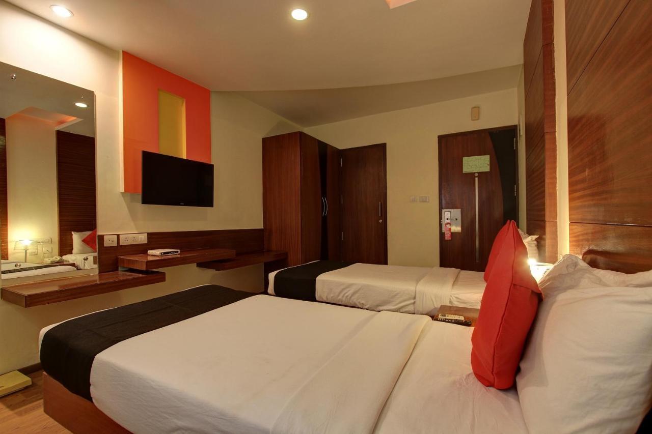 Capital O 72404 Naidu Palace Bangalore Extérieur photo